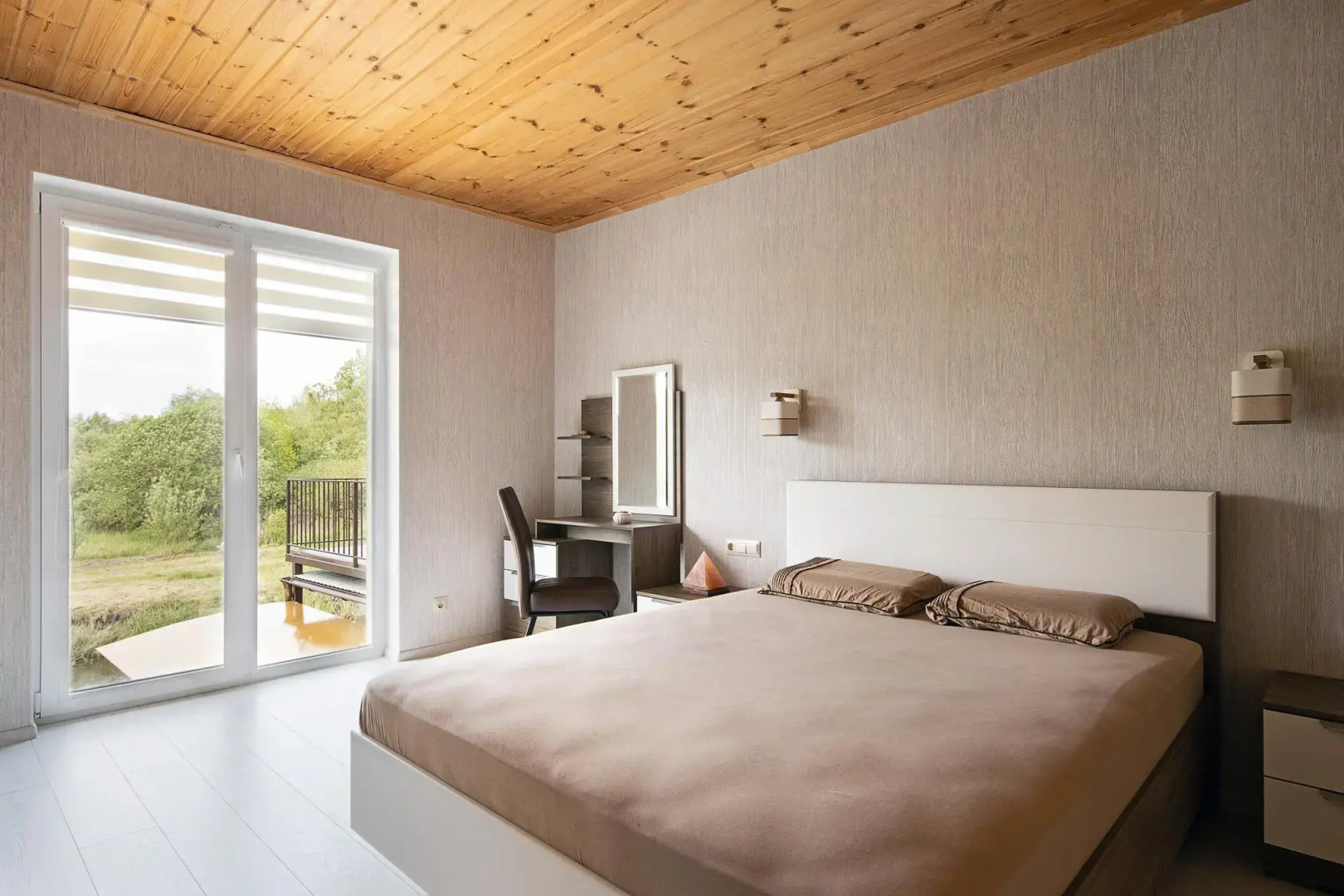 Таунхаус-Эллинг Светлый