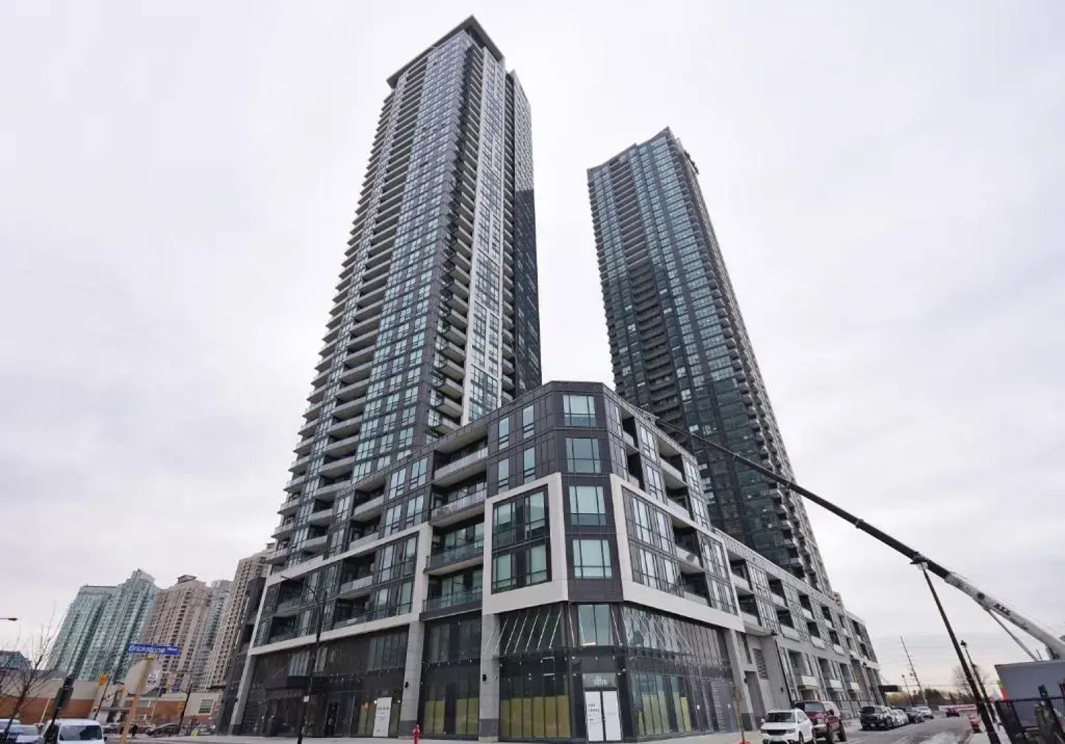 Royal Stays Furnished Apartments - Square One