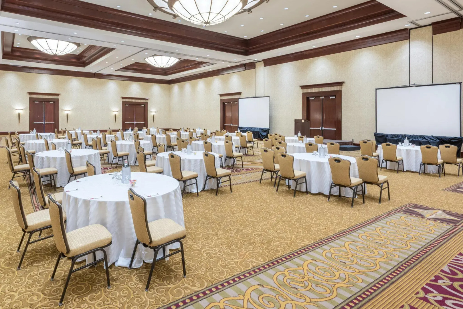 Crowne Plaza Providence-Warwick Airport by IHG