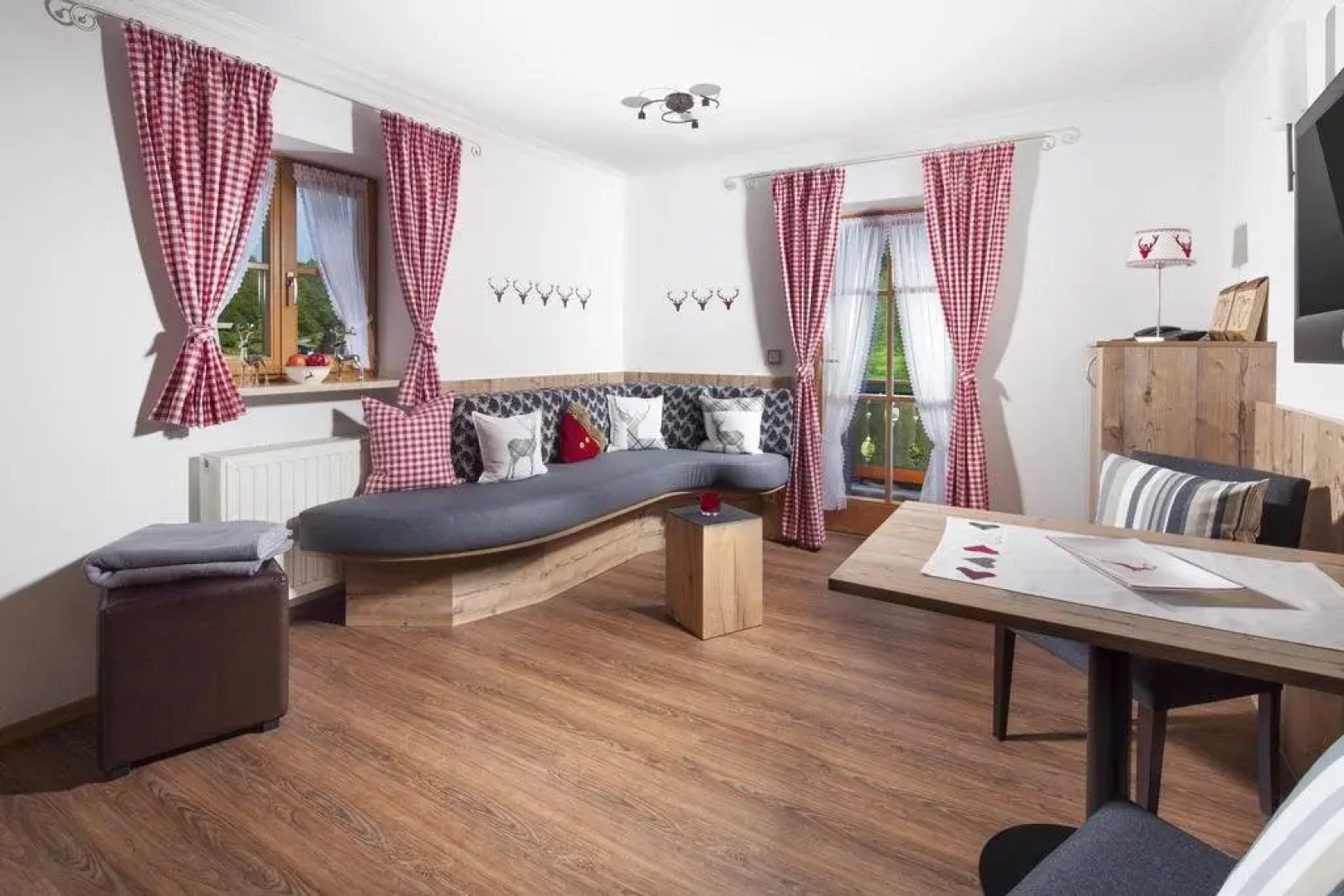 Gästehaus und Ferienwohnungen Egglerlehen