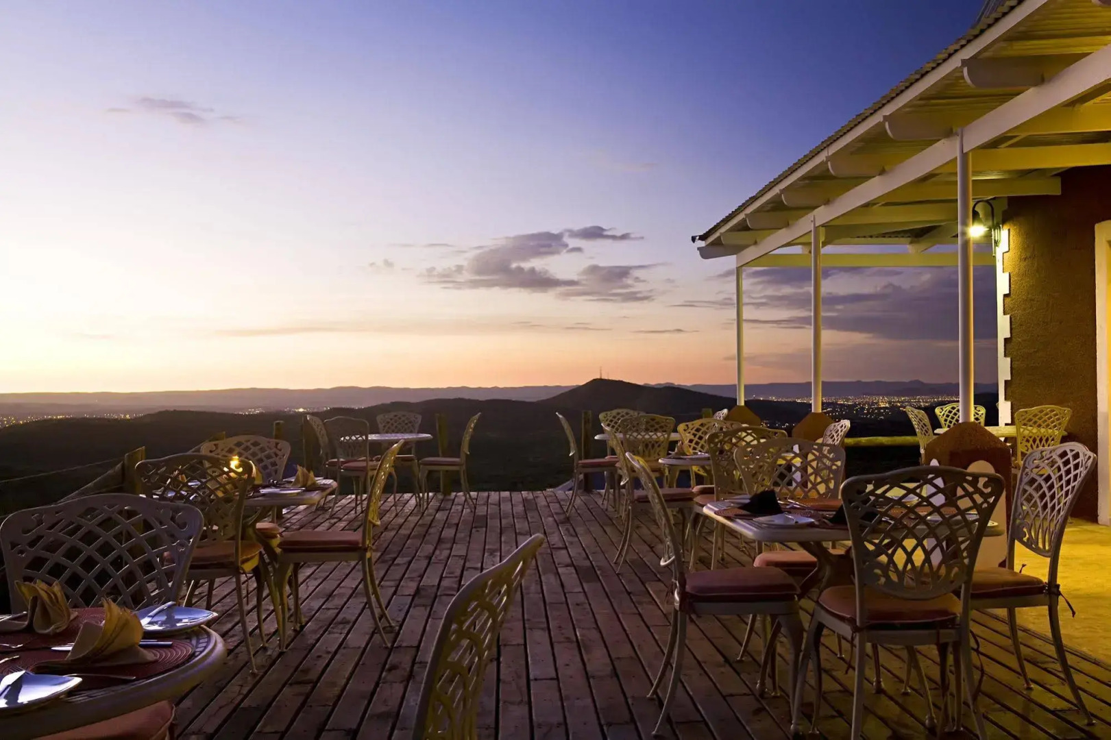 River Crossing Lodge