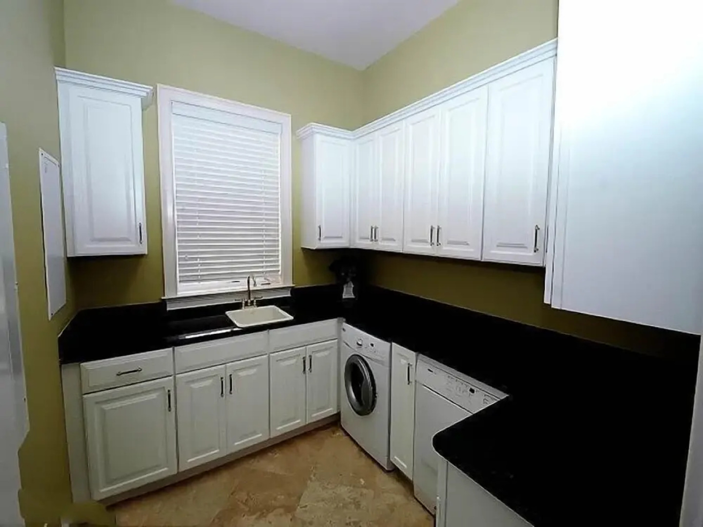 10 Knotts Way by RedAwning