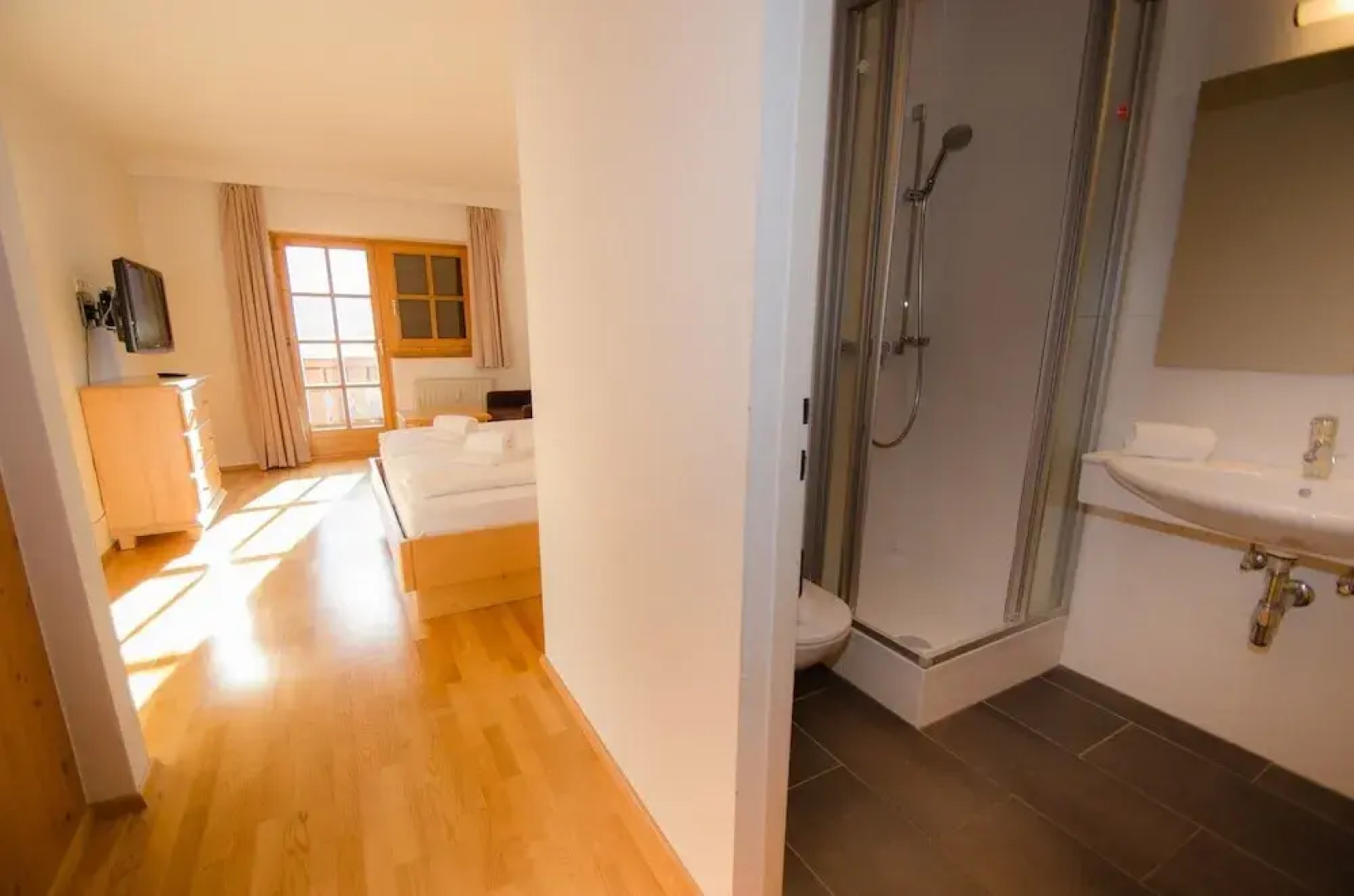 Apartment Select Top 8