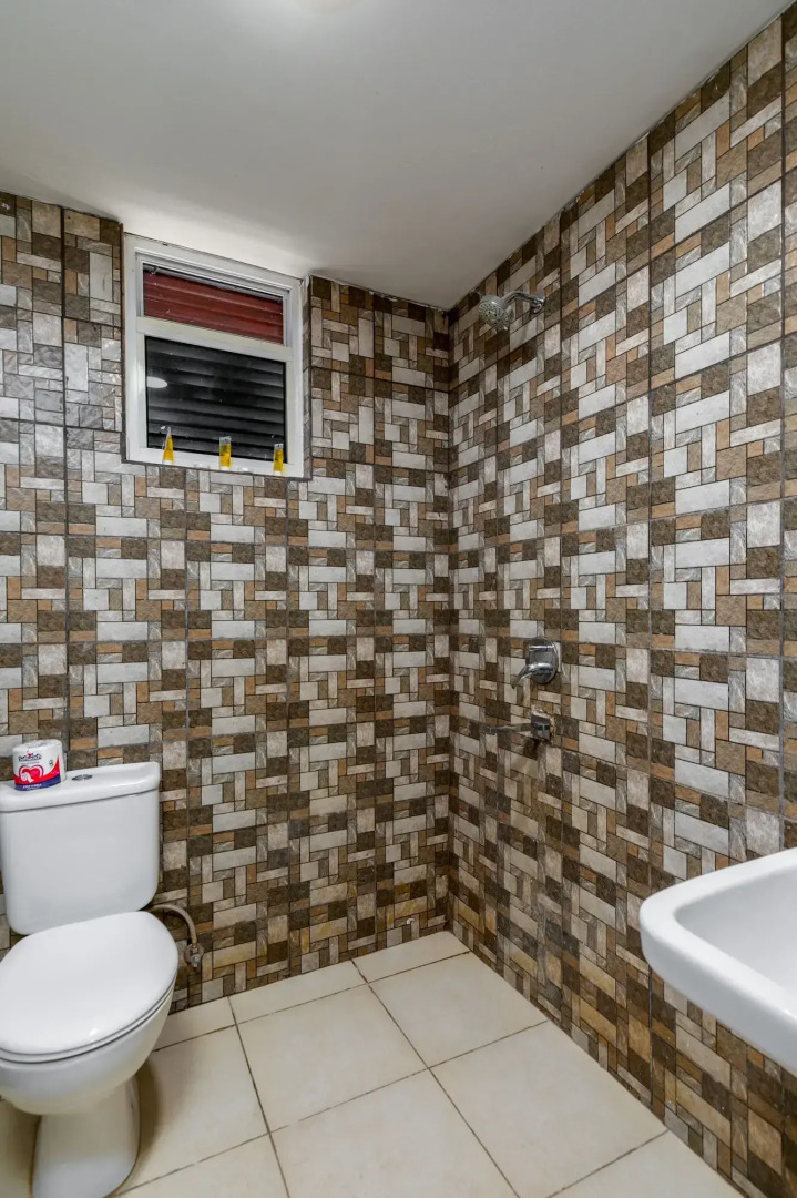 Saffron Beach Bistro & Cottages