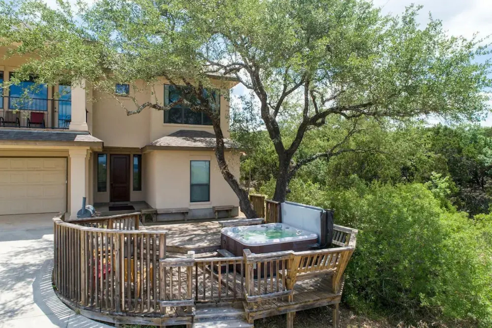 At Canyon Lake CL1233 3 Bedroom Villa by RedAwning