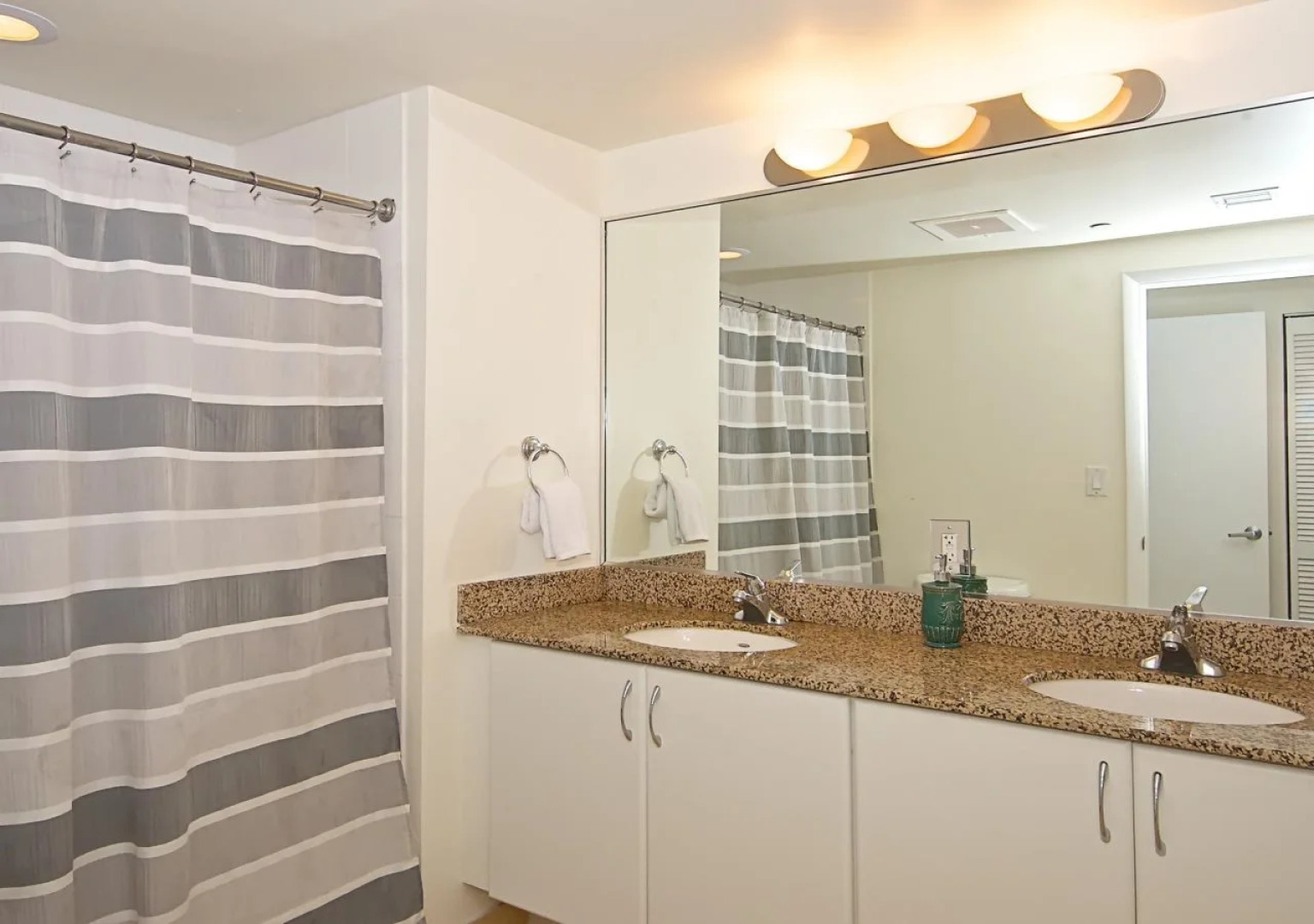 The Hotel House - One Broadway