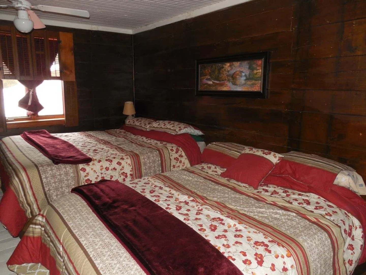 Chalets & appartements Au Chant De La Rivière