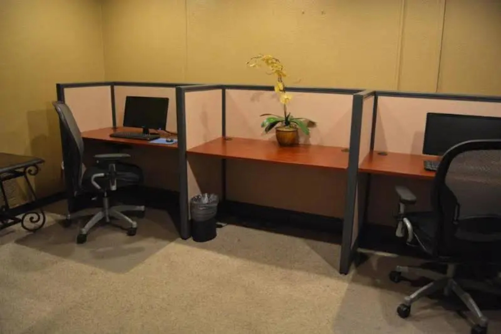 Economy Hotel Plus Wichita