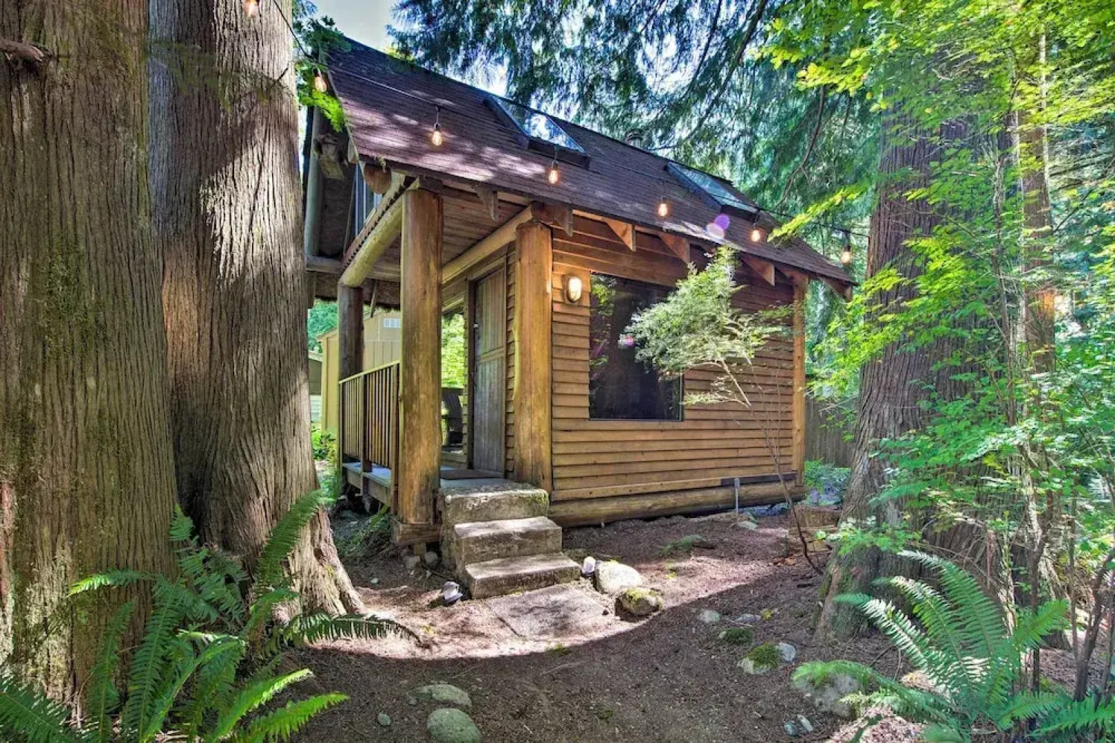 Three Enchanting Riverfront Cabins: Hot Tub Access