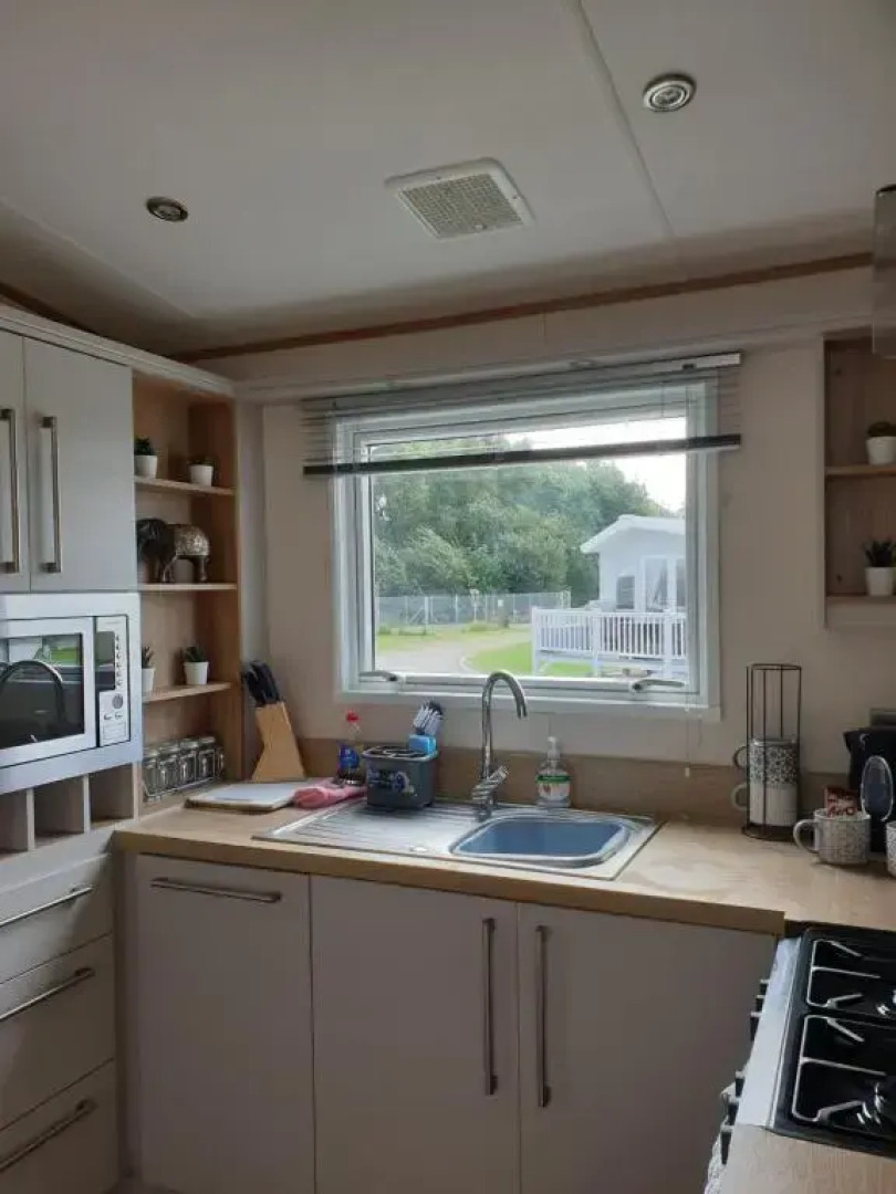 Luxury Tattersall Lakes Hot Tub Staycation 6 Berth Luxury Caravan