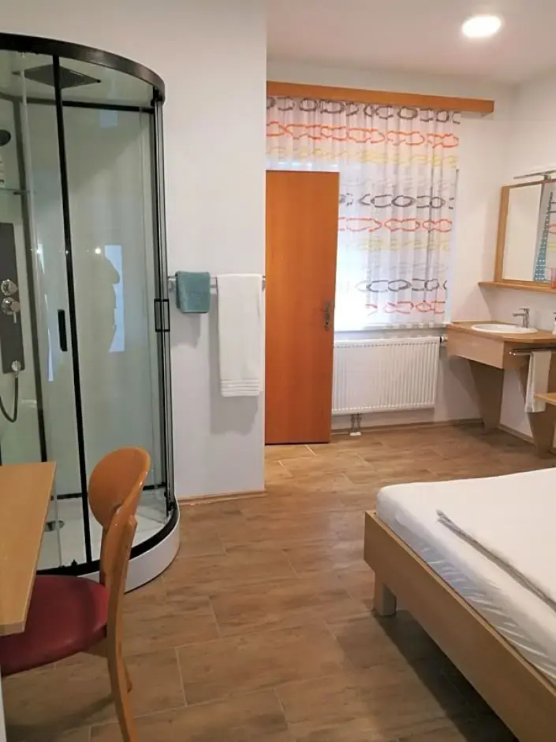 Dorfbuschenschank Mirth