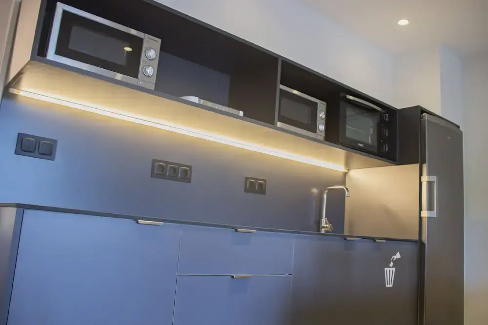 Albergue Playa Sabarís - Hostel