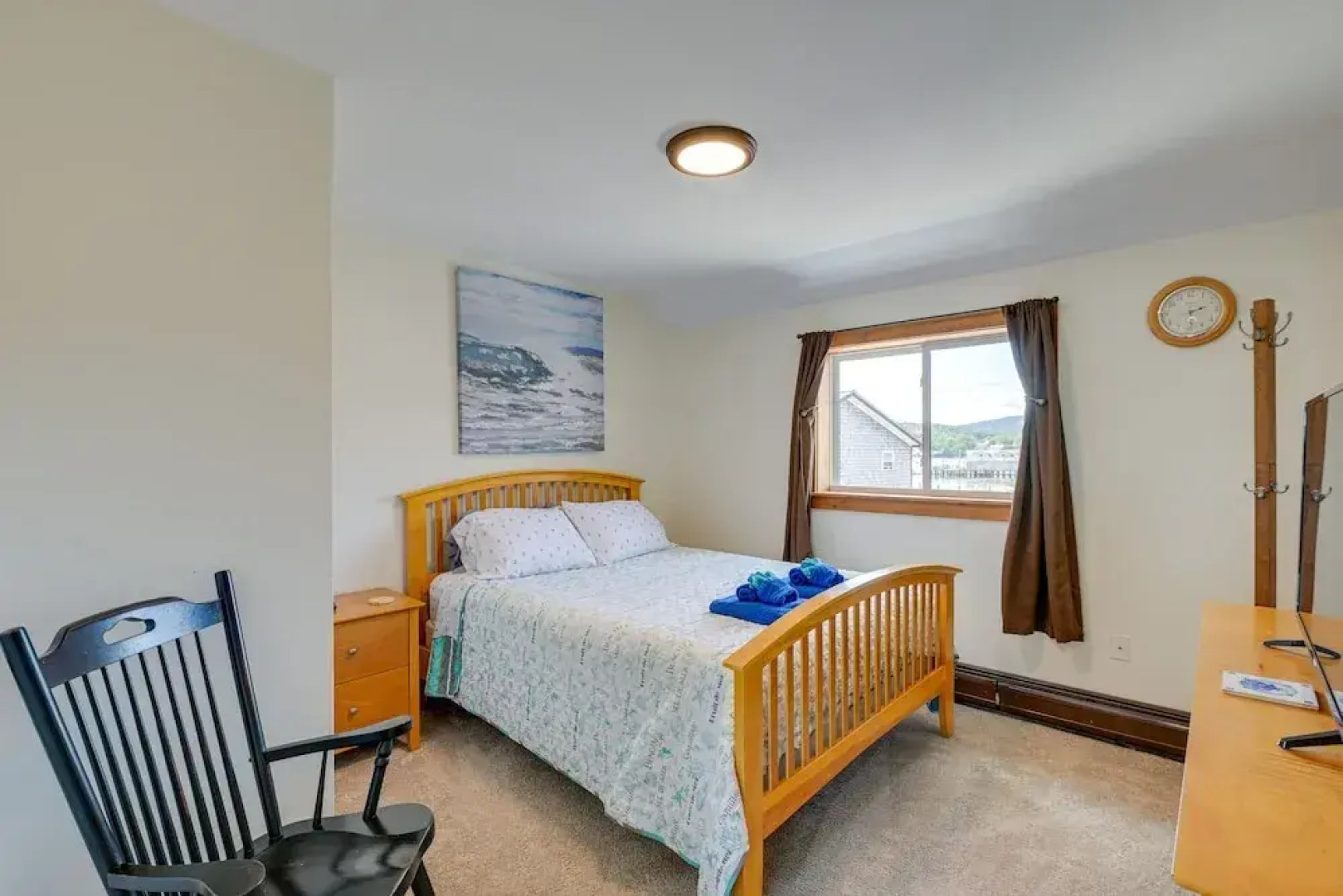 Ocean-view Apt in the Heart of Southwest Harbor!