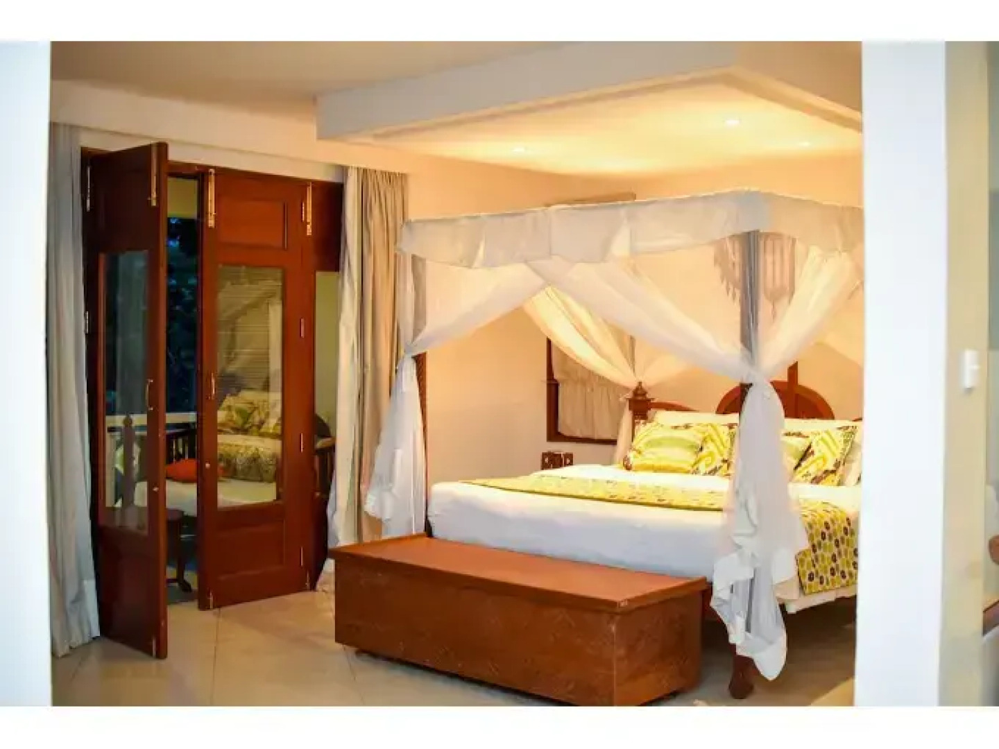 Hill Park Amare Resort