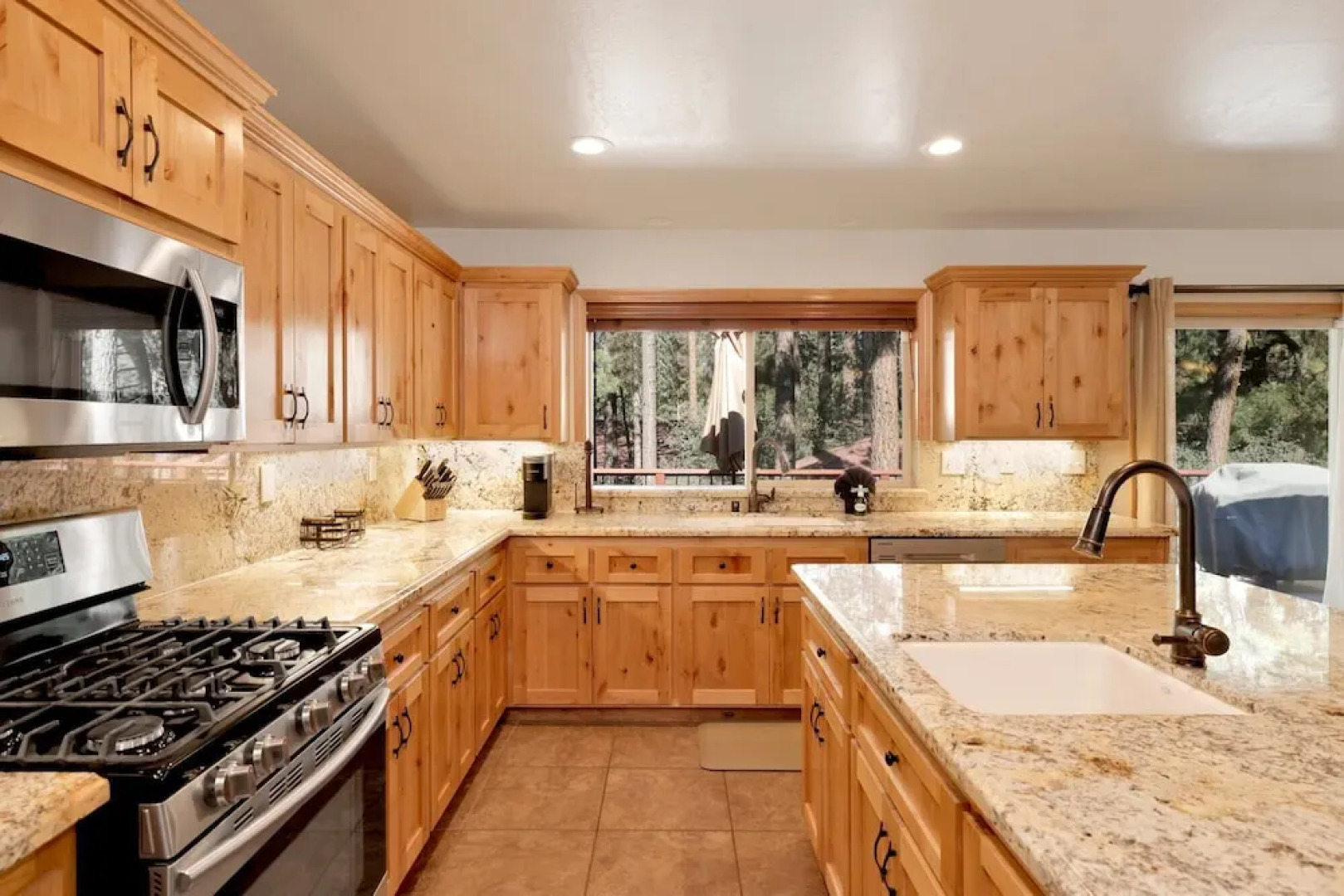 Three Bears INN #2147