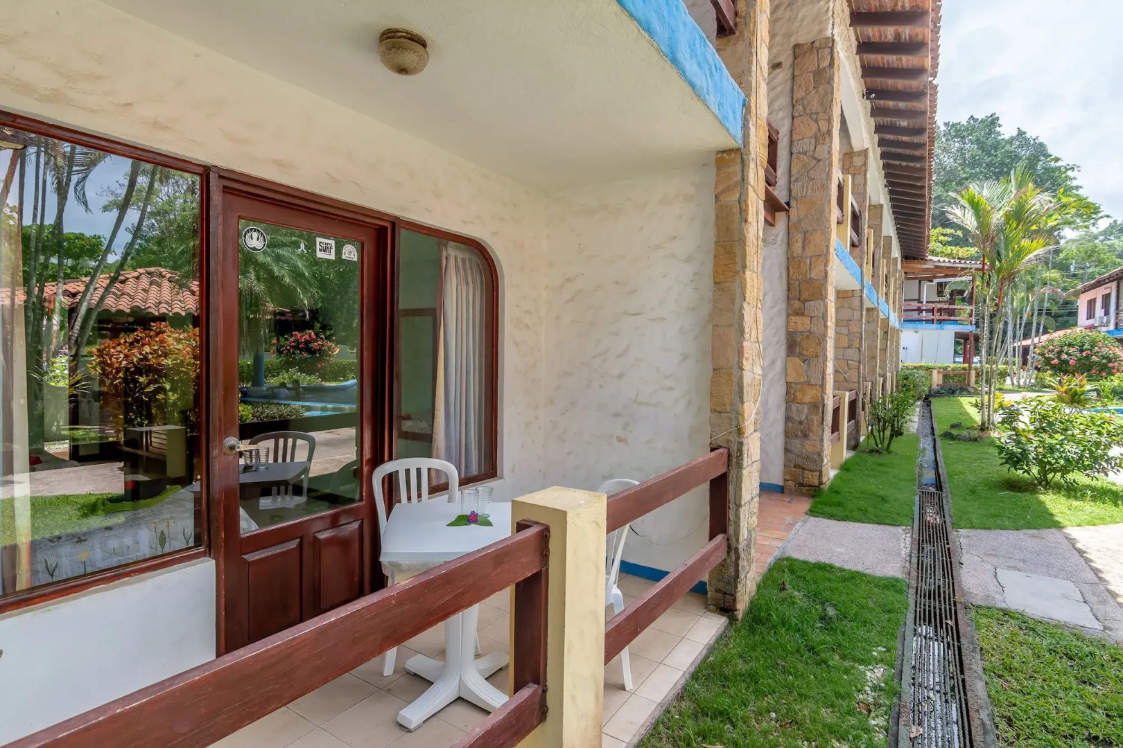 Fuego del Sol Beachfront Hotel