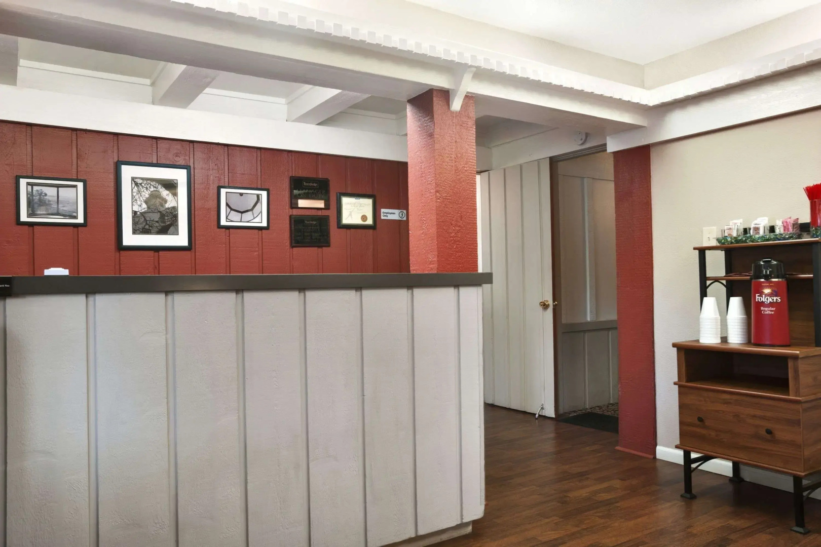 Travelodge by Wyndham Traverse City MI