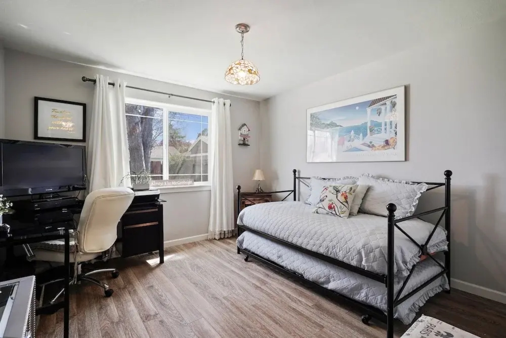 Canyon Cottage 3 Bedroom Home by Redawning