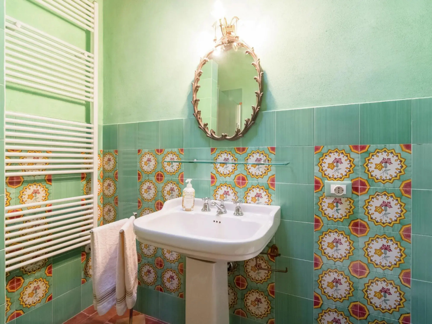 Luxurious Holiday Home in Ghizzano Italy with Swimming Pool