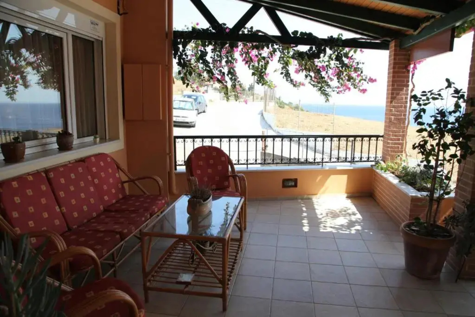 Psaromoura Residence