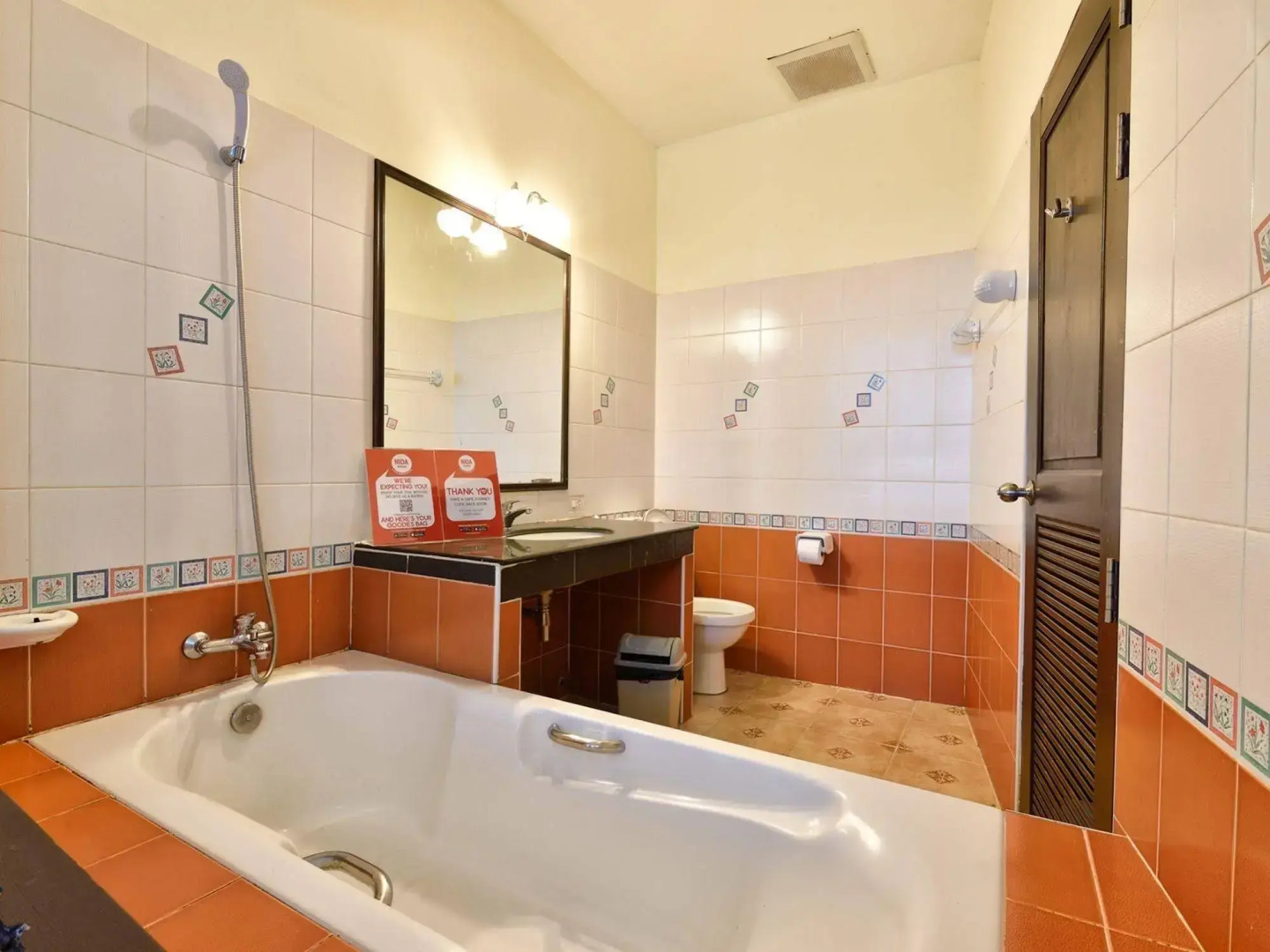 Nida Rooms Lavendar Moon Old Phuket