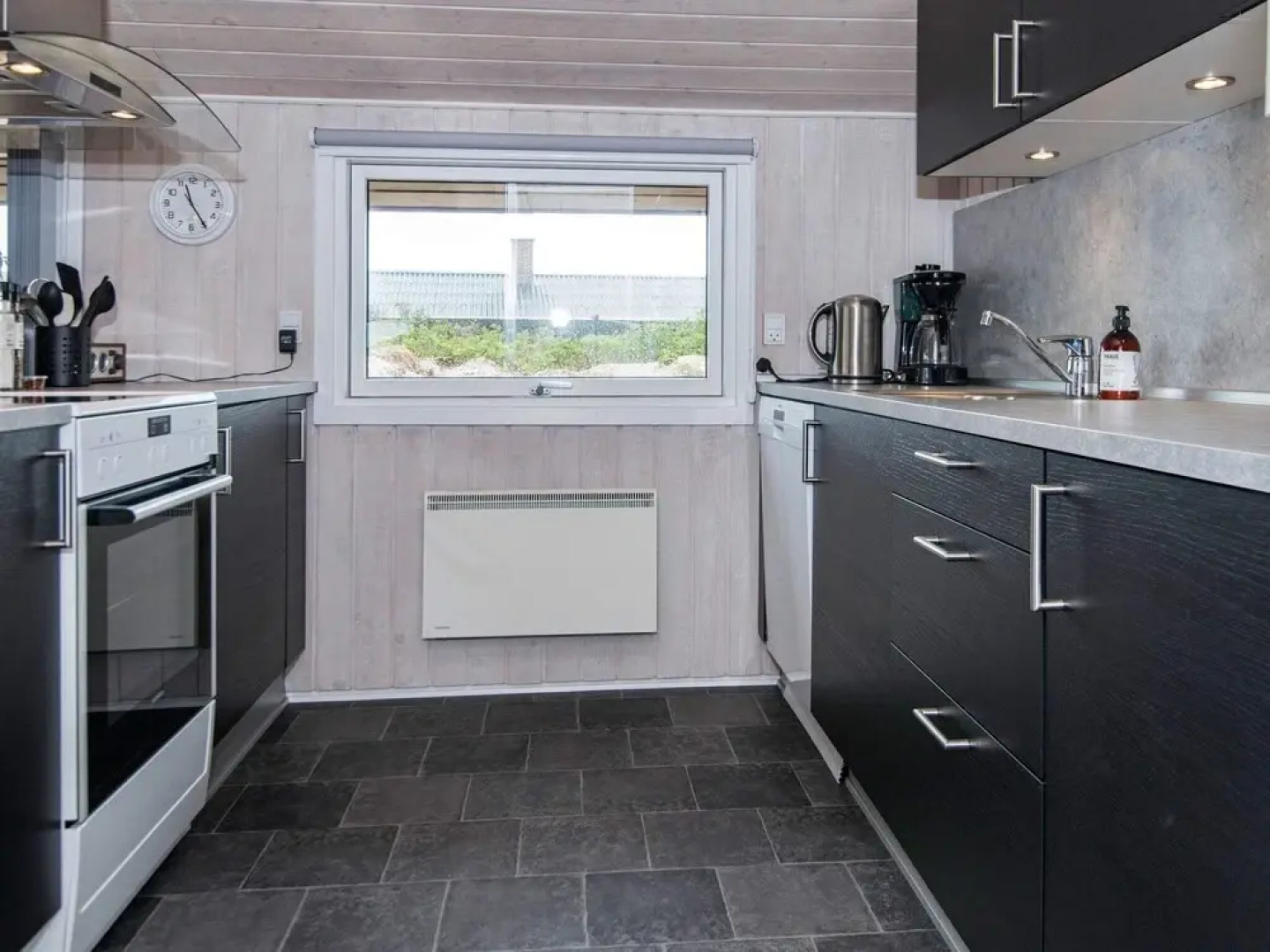 Spacious Holiday Home With Sauna in Hvide Sande