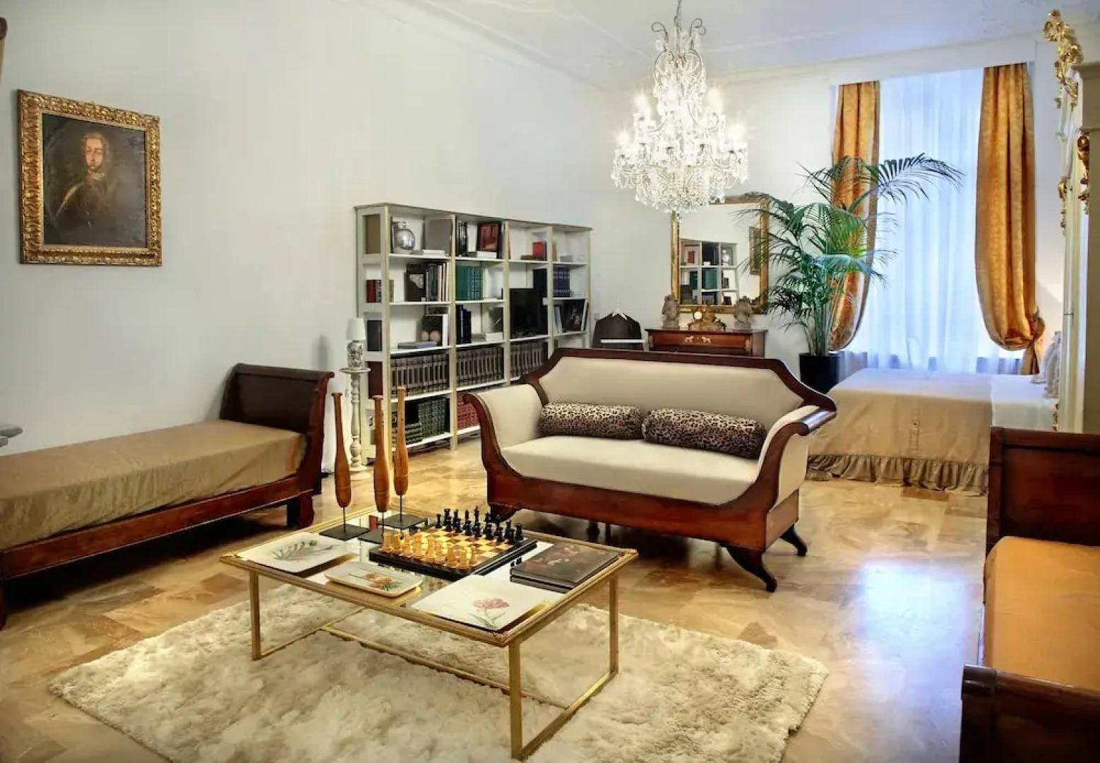 Arnaboldi Palace - Circolo