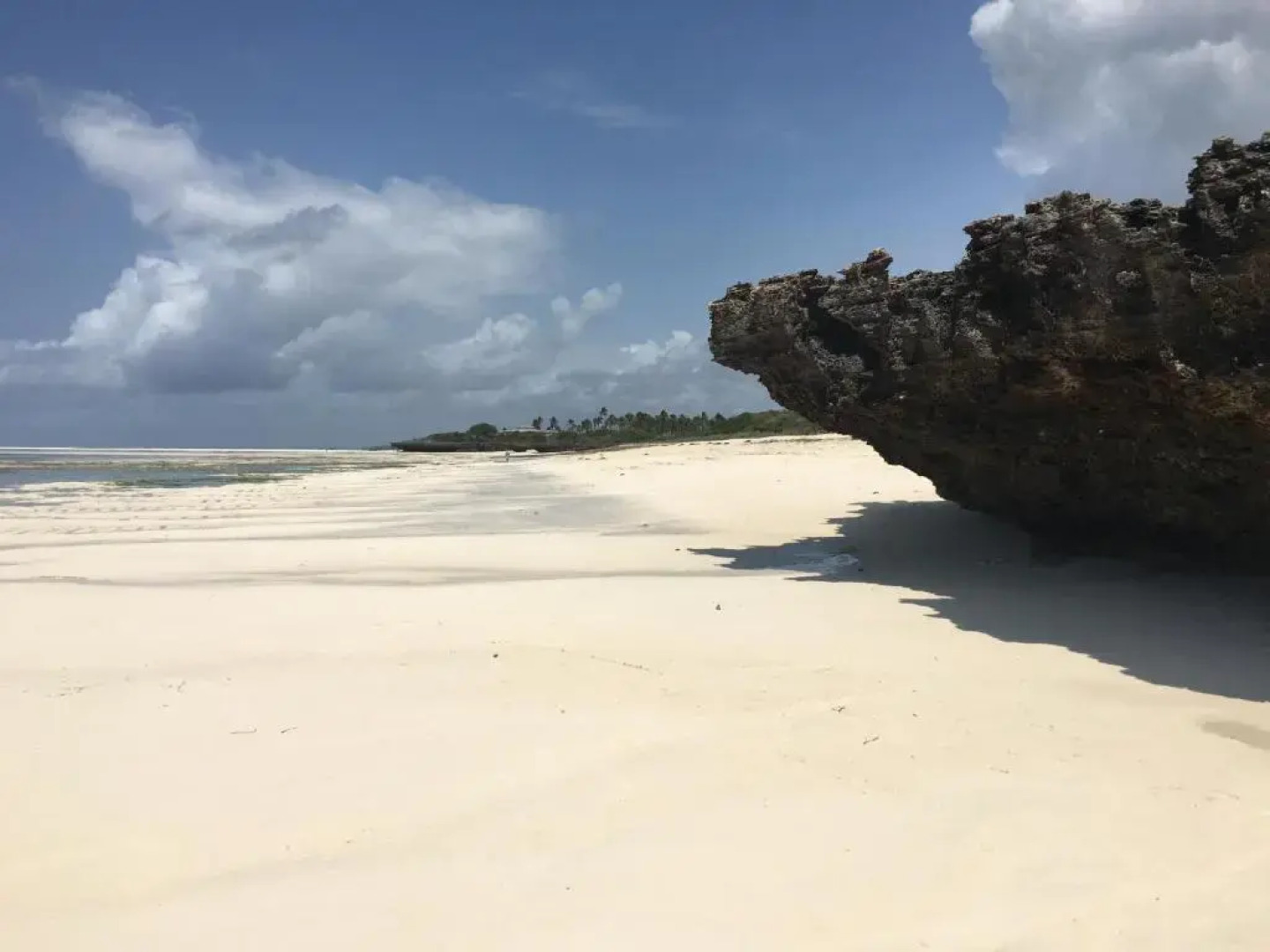 Pole Pole Beach House