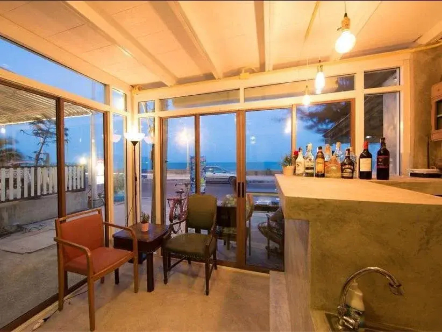 Thur Hostel Ao Prachuap