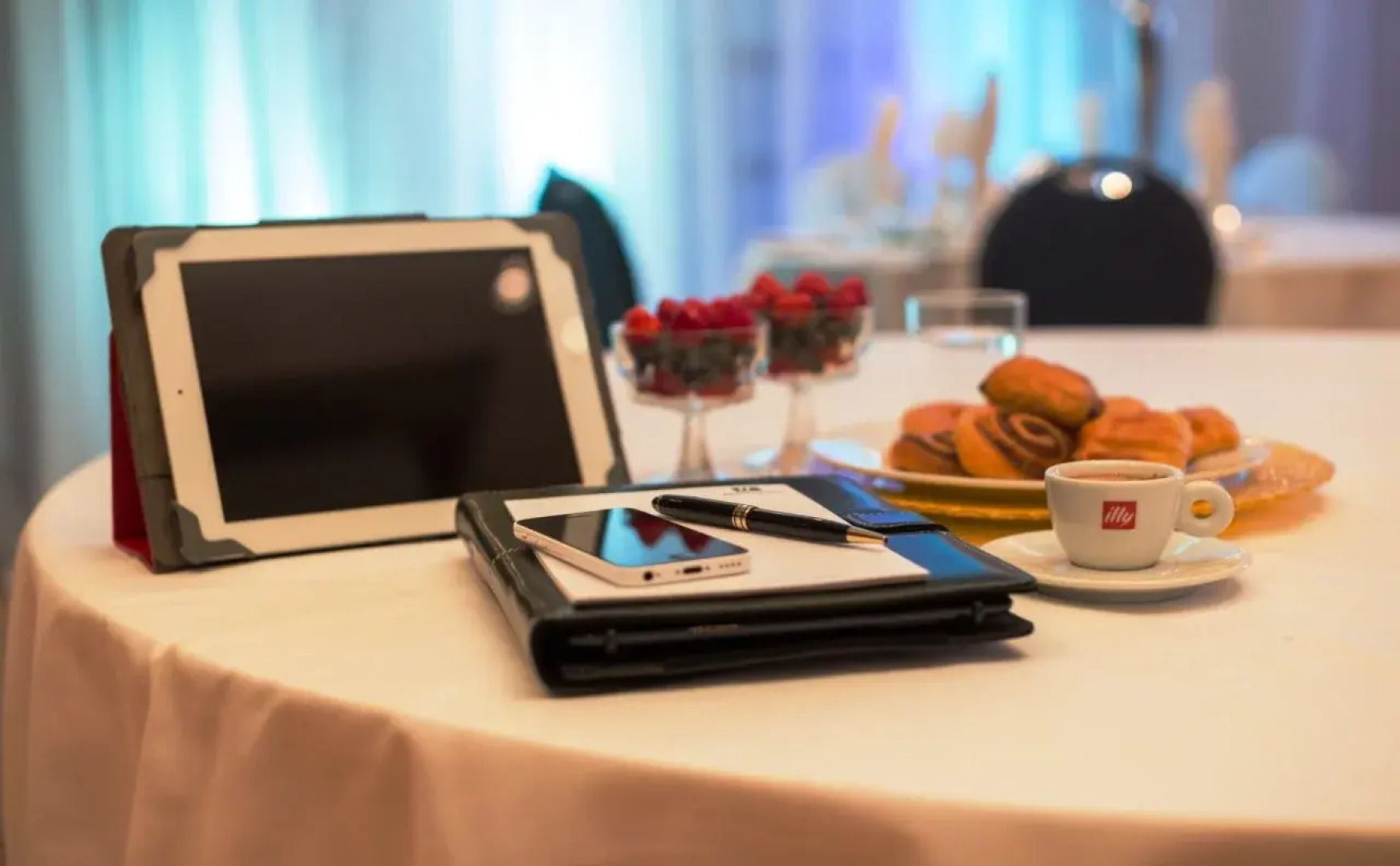 Holiday Inn Montréal Centre-Ville Downtown by IHG