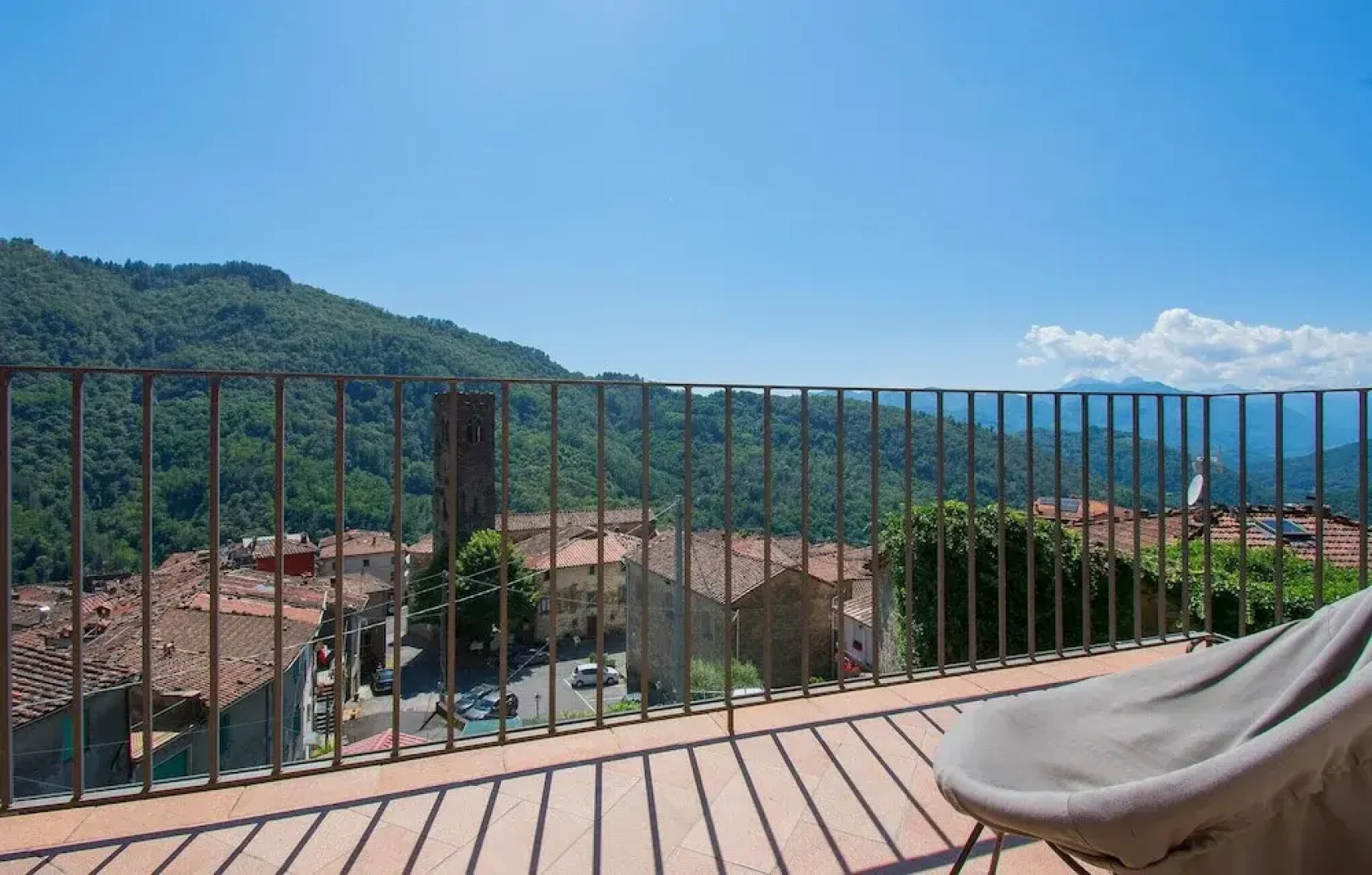 Nice Apartment in Benabbio with Hot Tub & 3 Bedrooms