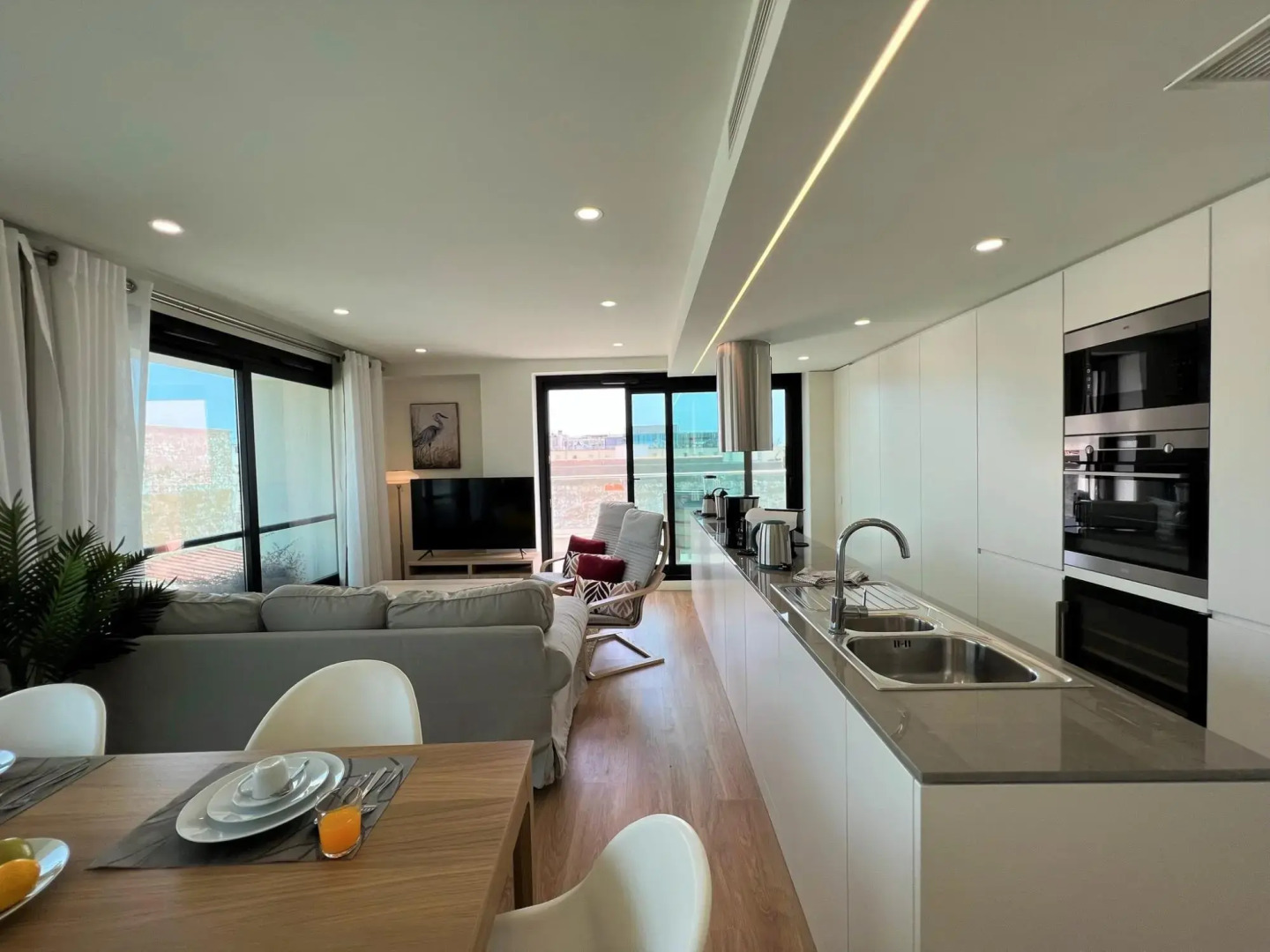 Faro Design 2 by Homing