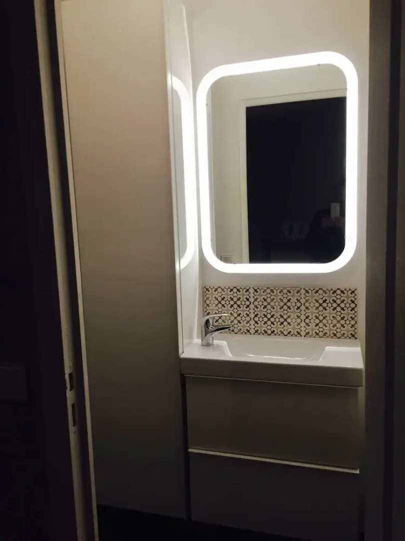 Fonty Cosy Yard side Top last floor