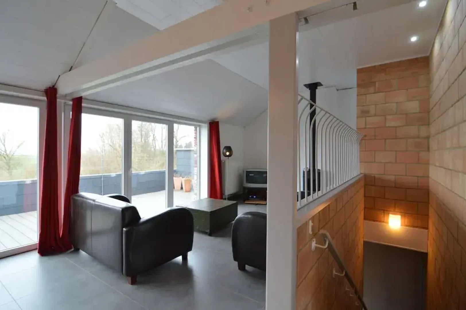 A Cosy Vintage Loft to Discover, Ideal for Exploring the Region by Bike