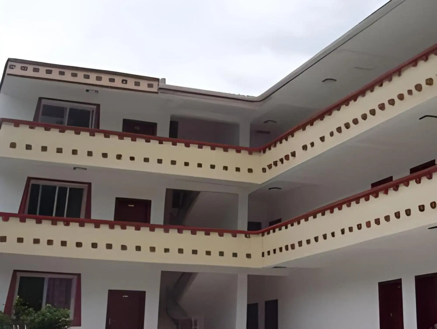 Jiuzhaigou Jingyue Resort