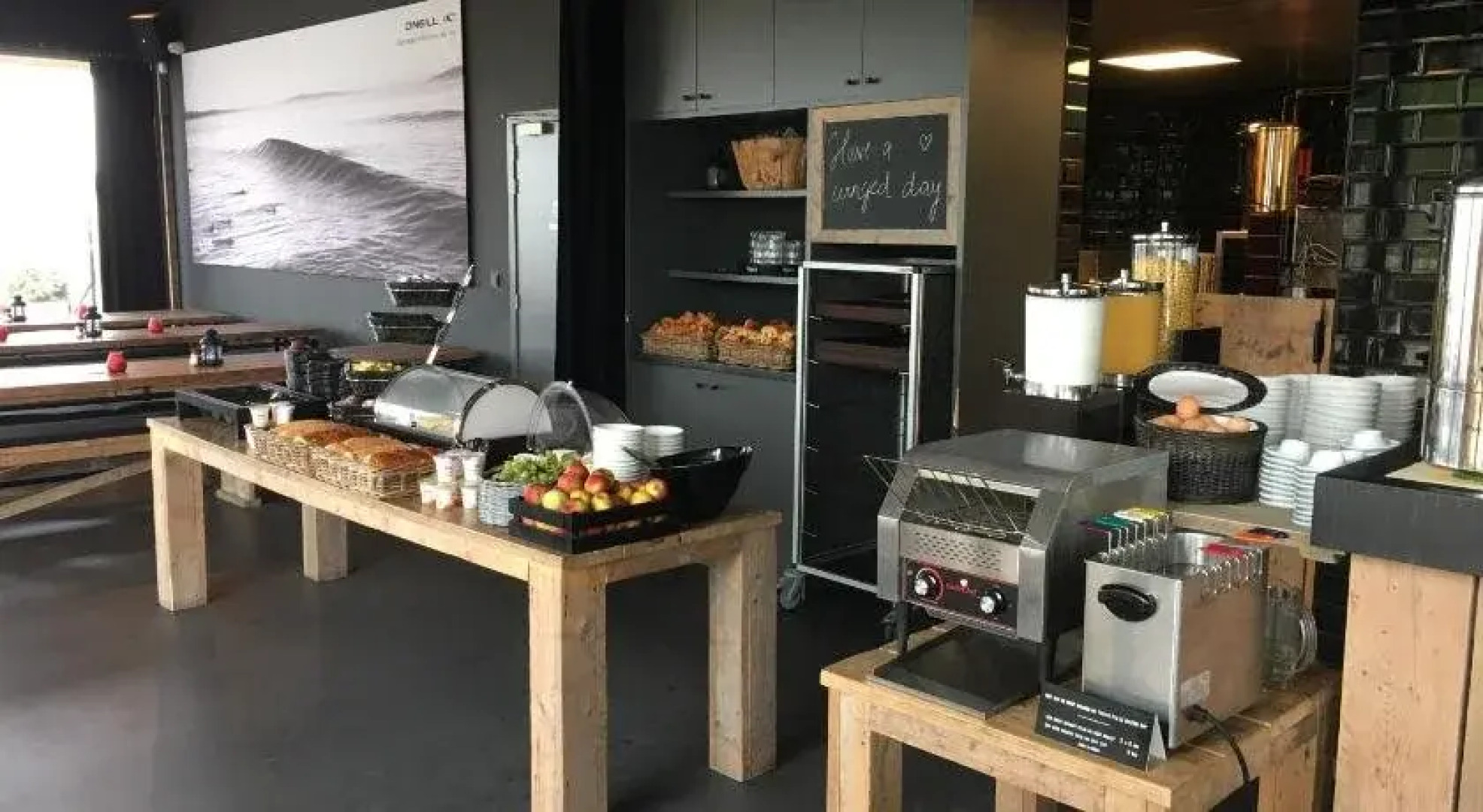 Lakeside Paradise Sleep Inn Hostel