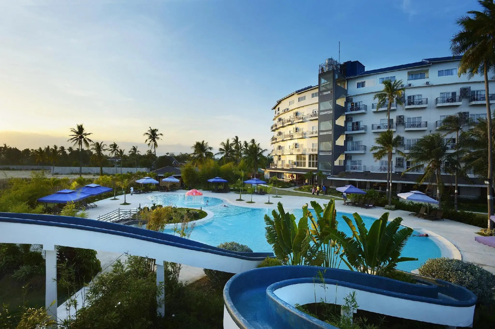 Solea Seaview Resort