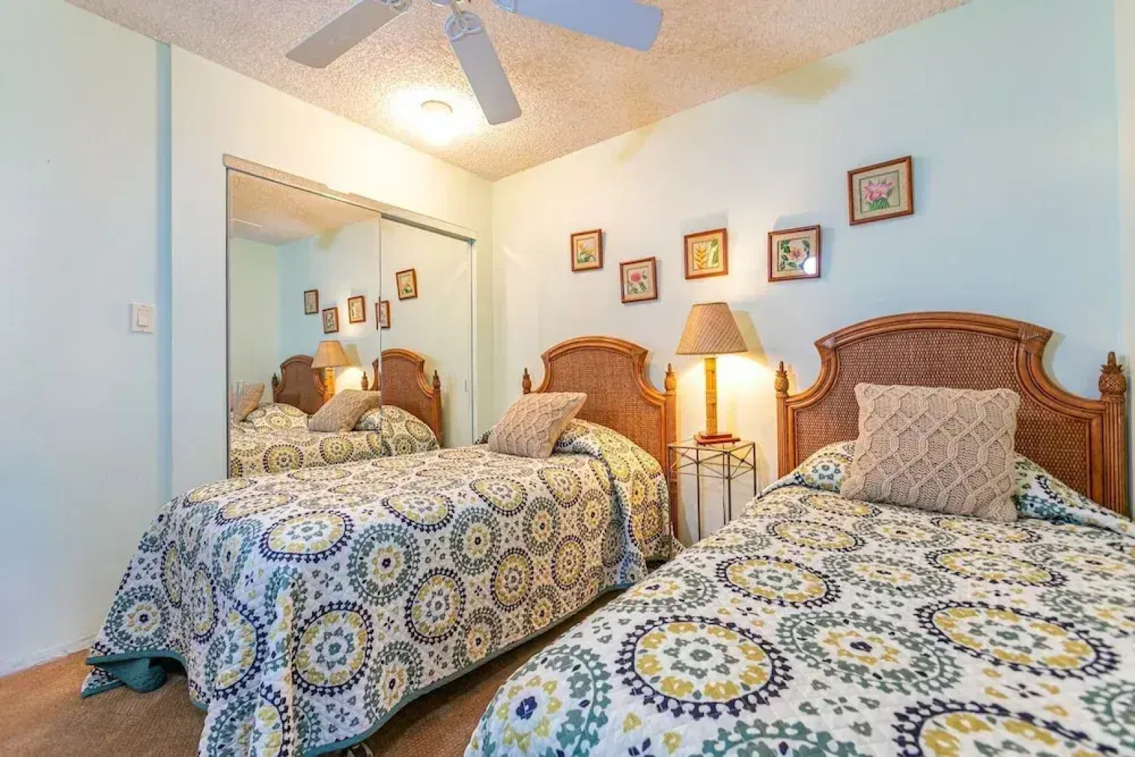 Paki Maui #420 - 1 Br condo by RedAwning