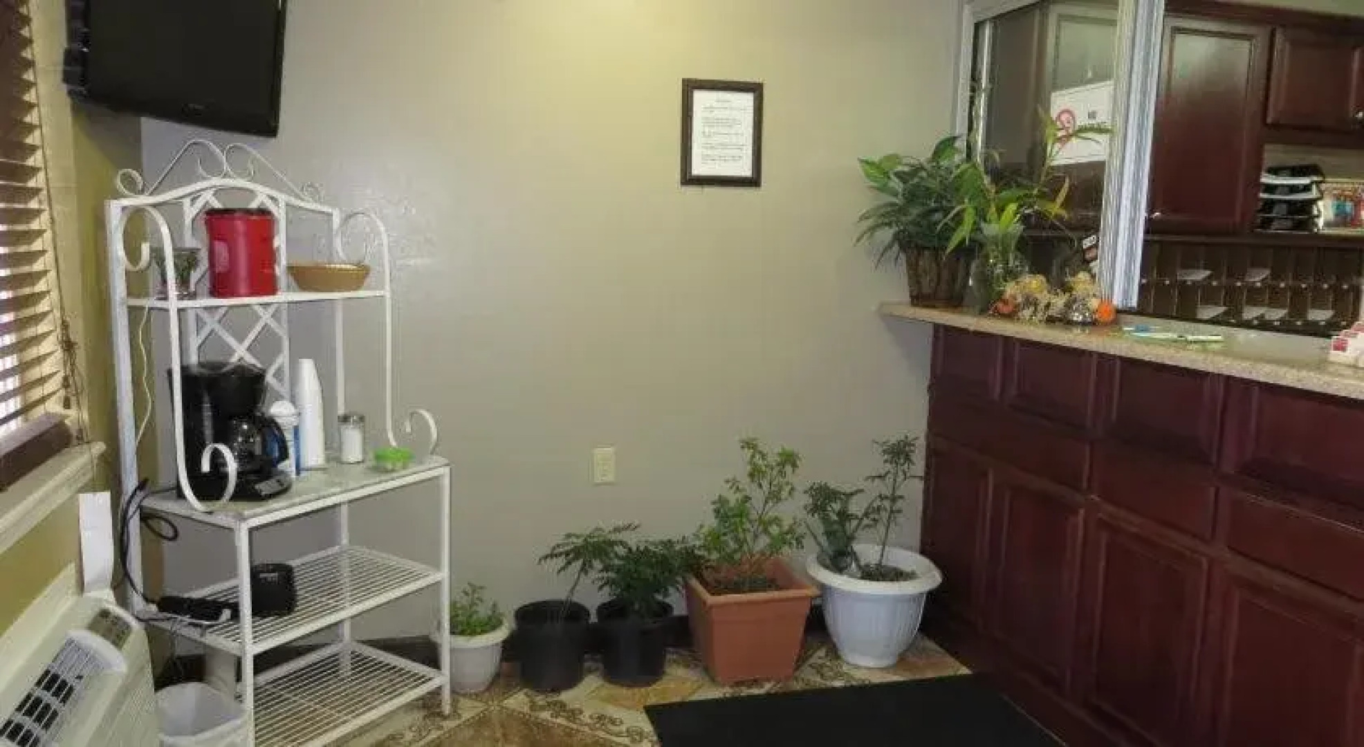 Economy Inn & Suites Joplin