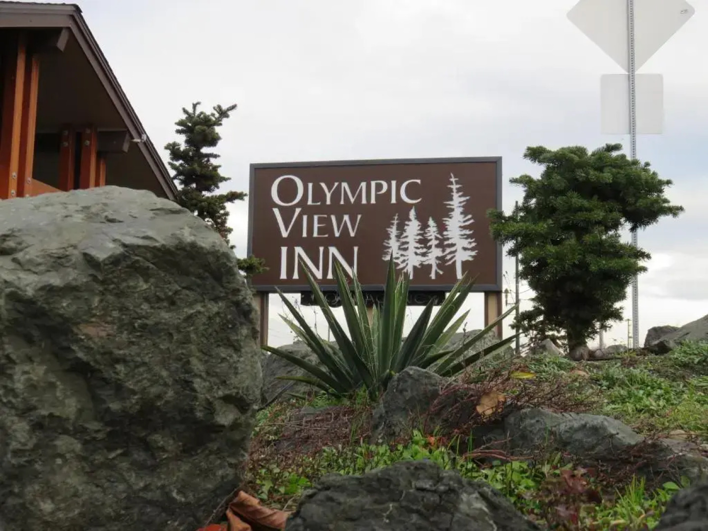 Olympic View Inn