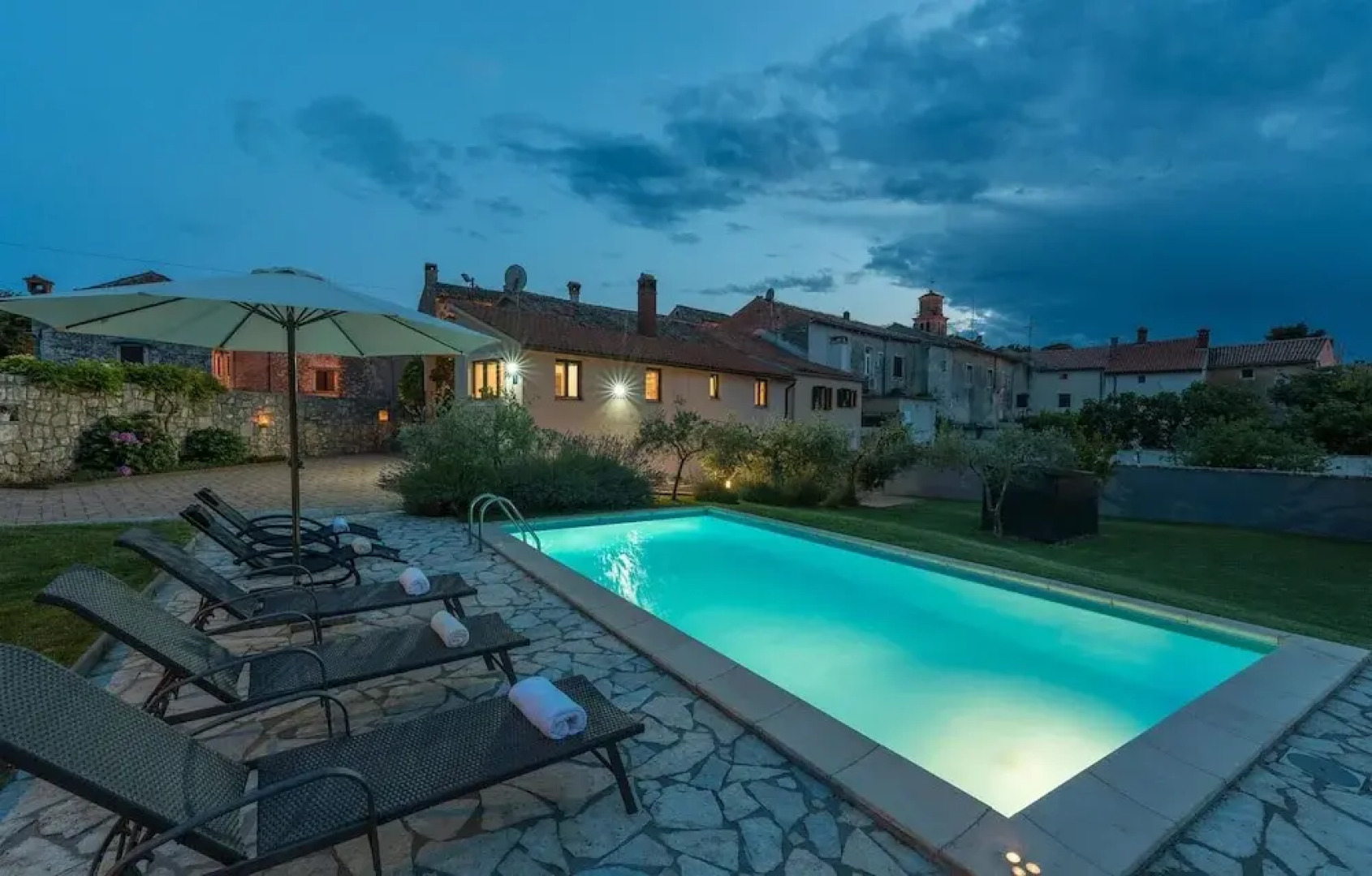 Stunning Home in Barban With Wifi and 2 Bedrooms