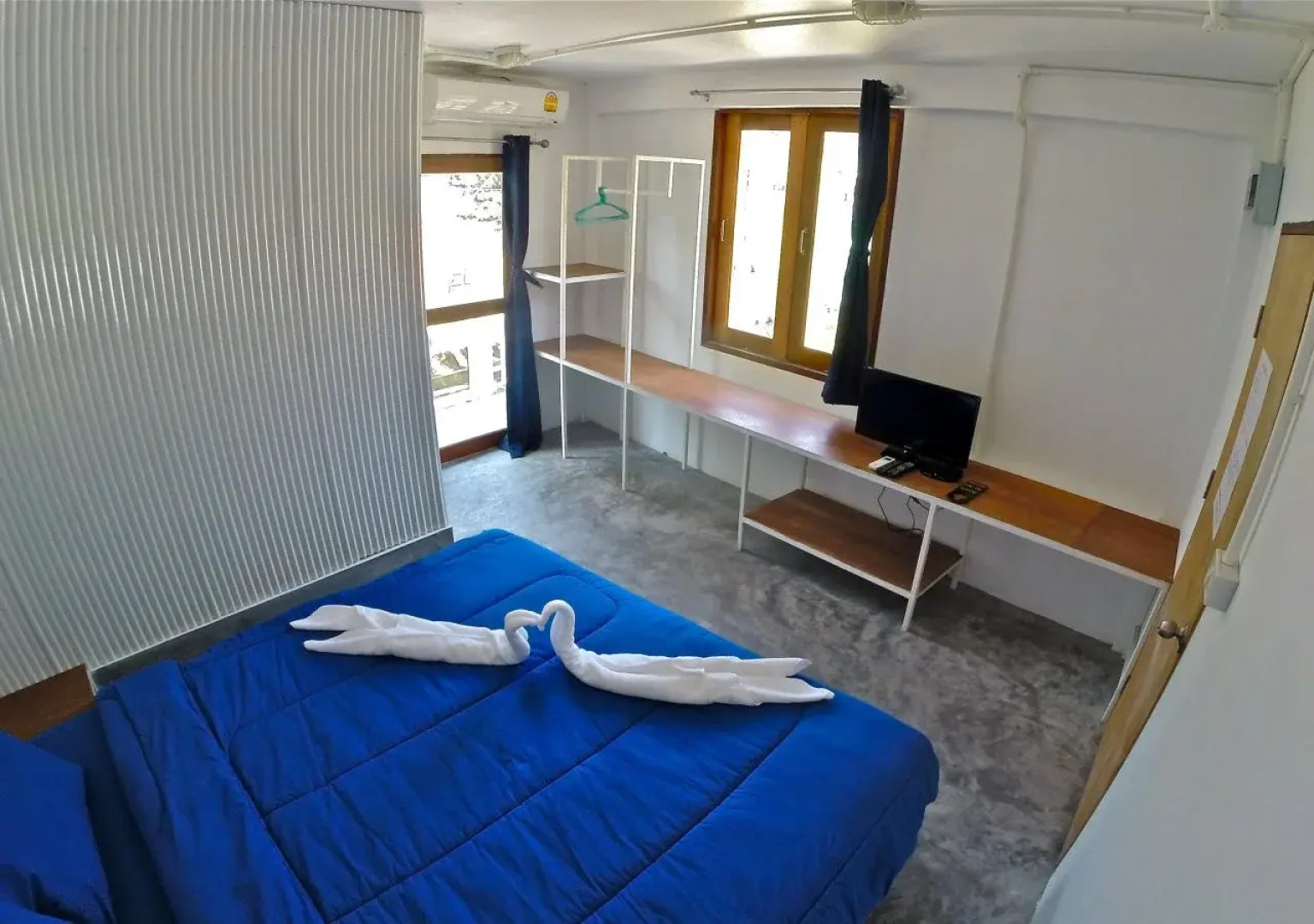 Neptune Hostel Guesthouse