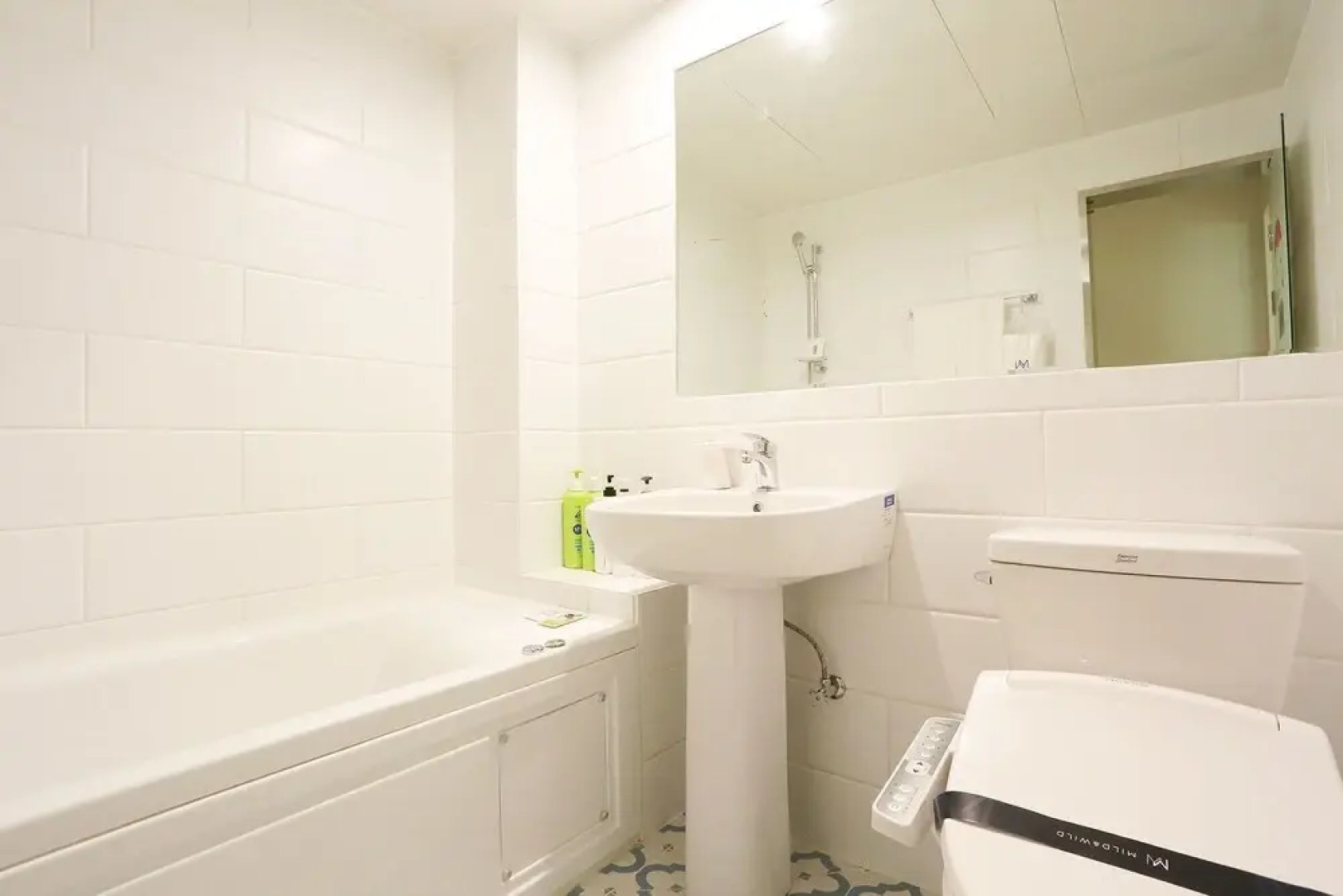 Gwangmyeong Cheolsan Blanc