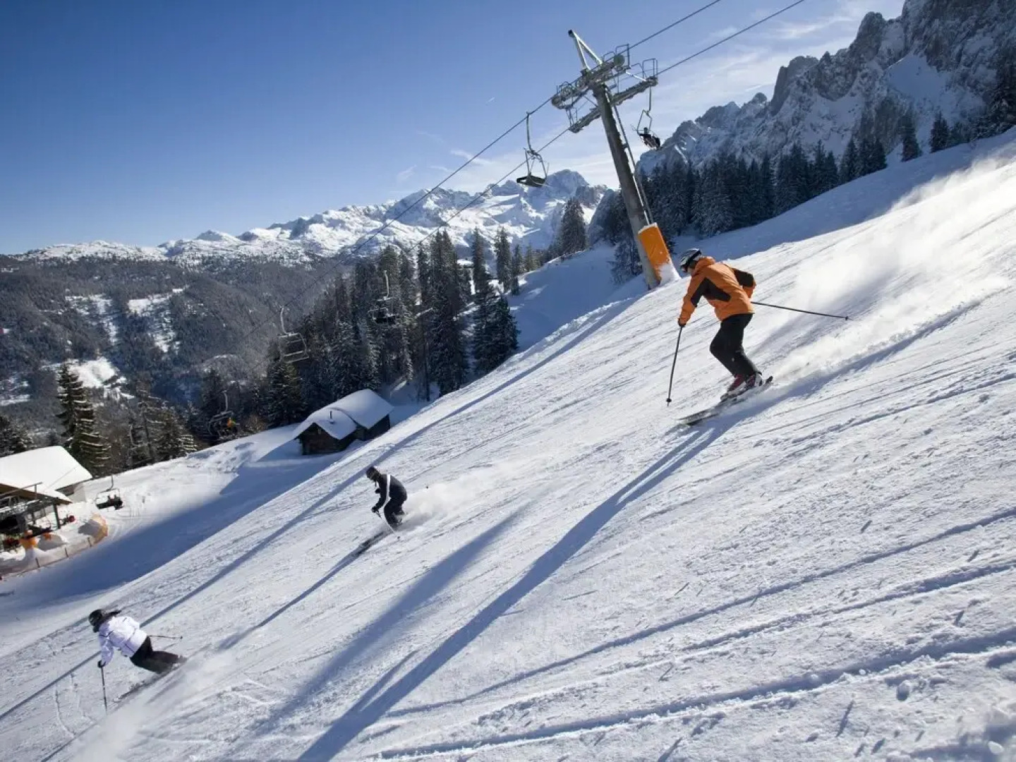 Luxurious Chalet in Obertraun With Pool