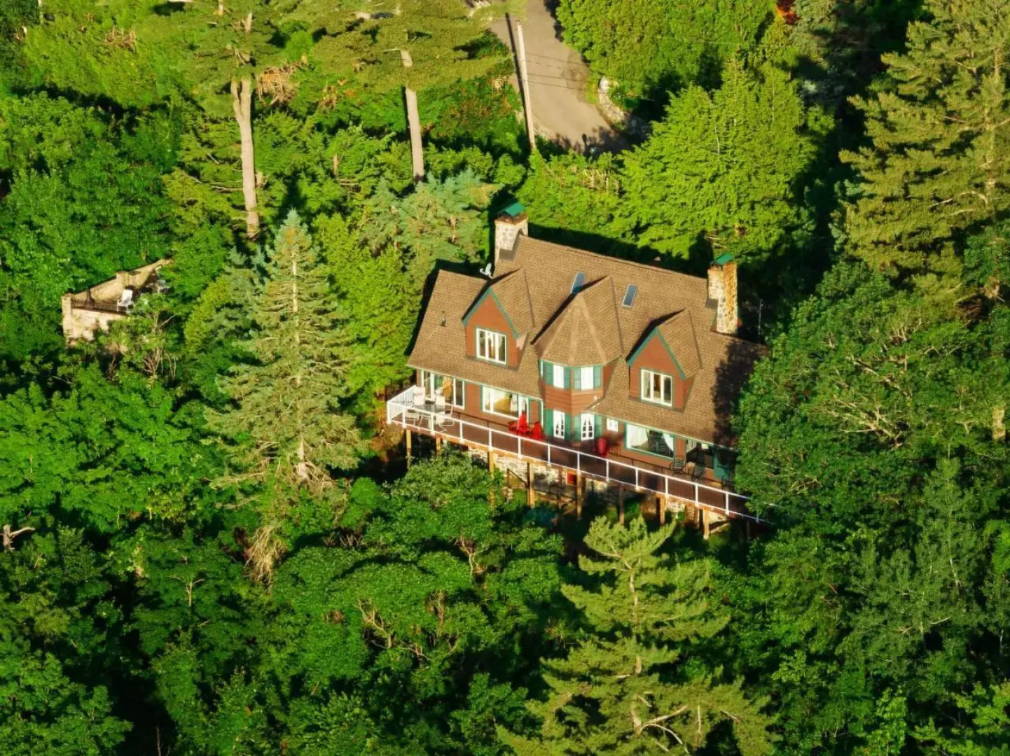 Far Horizons Luxury Vacation Home