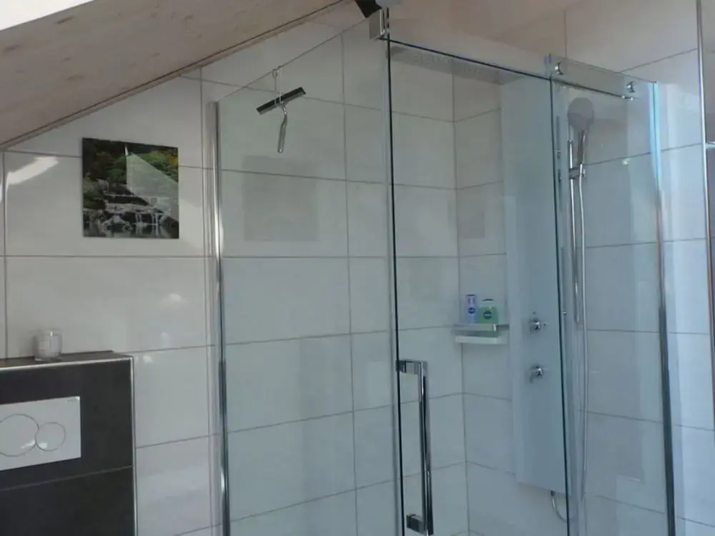 Welcoming Apartment Near Lake