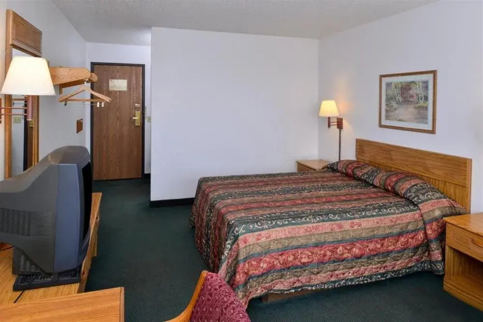 Americas Best Value Inn - Walcott / Davenport