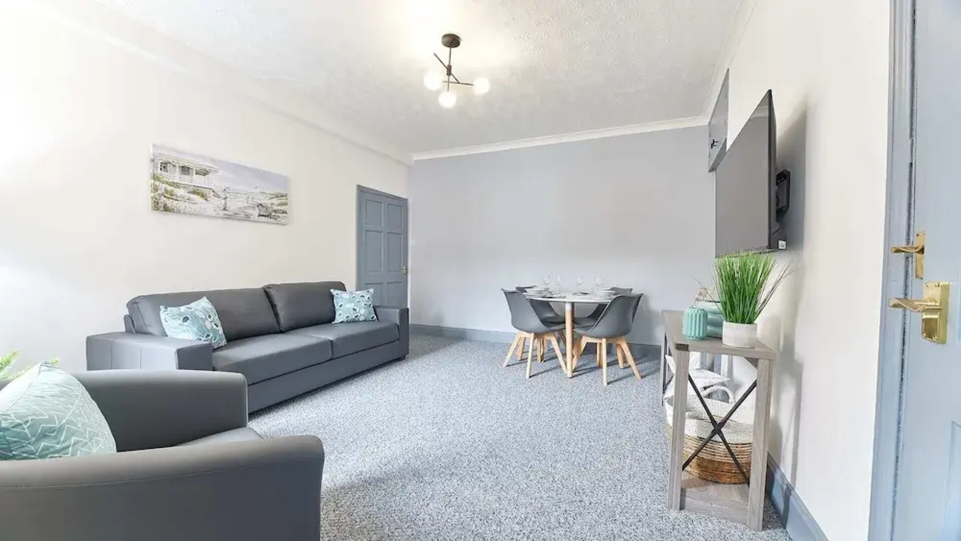 Host Stay Ralph House