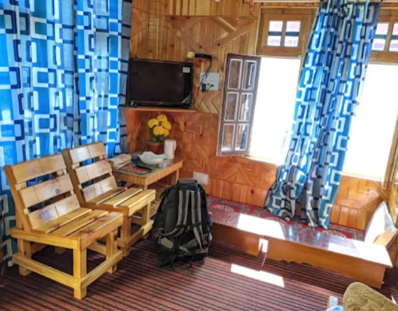 Shruti Guest House