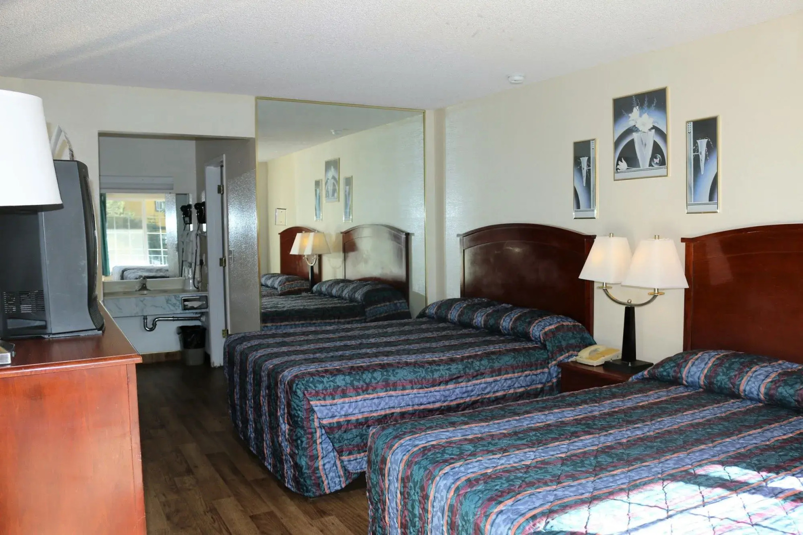 Bluelake Inn at Tahoe